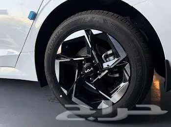 كيا كي 5 نص فل وارد الاهلية عرض حصري لدى سفنز 3