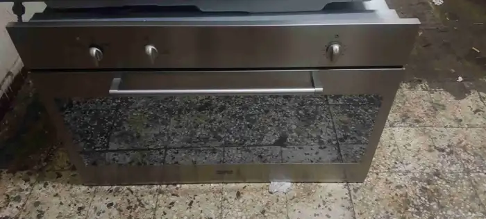 فرن سطحي اشعال ذاتي شغال بالشويه 2قطعة قطعه جديد استعمال خفي 2