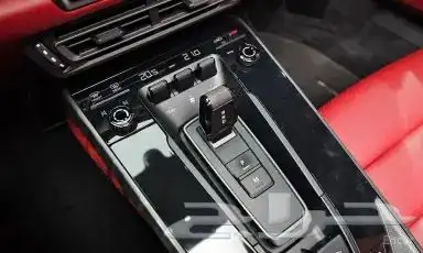 بورش 911 كاريرا كشف موديل 2021 8