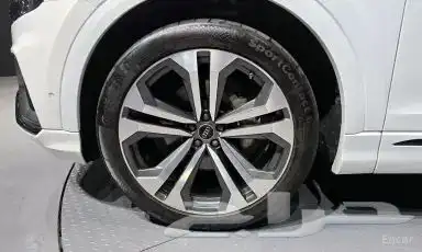 أودي Q8 (فئة 55 TFSI) كواترو بريميوم موديل 2023 فل كامل 4