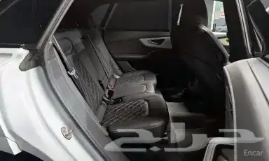 أودي Q8 (فئة 55 TFSI) كواترو بريميوم موديل 2023 فل كامل 11