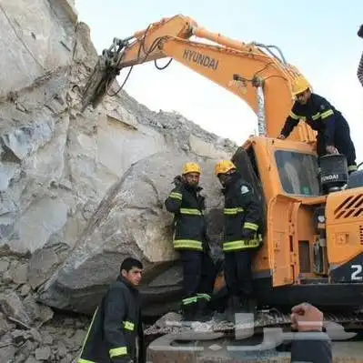 موجود شيول و بوكلينات و رصاصه و قلاب و بوكتات للايجار 1