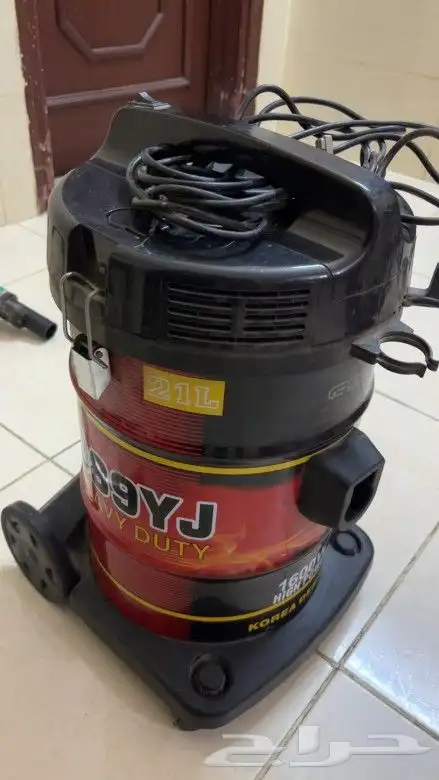 مكنسه كهربائيه 1600 واط 0