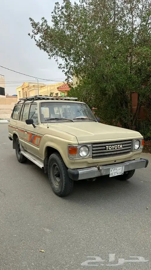 لاندكروزر سعودي 1983 2