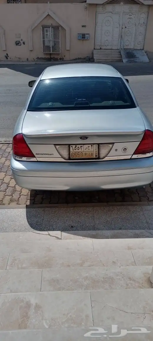 فورد كراون فكتوريا 2008 3