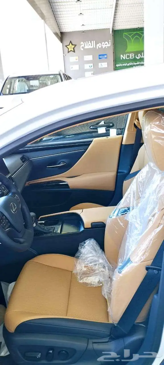 لكزس ES250AA م 2025 بنزين - سعودي اللون رمادي 5