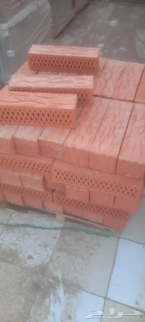 بطحاء أسمنت طوب عتب خرسانه قلاب دينة طرطشة بلاط بندورة معلم 7