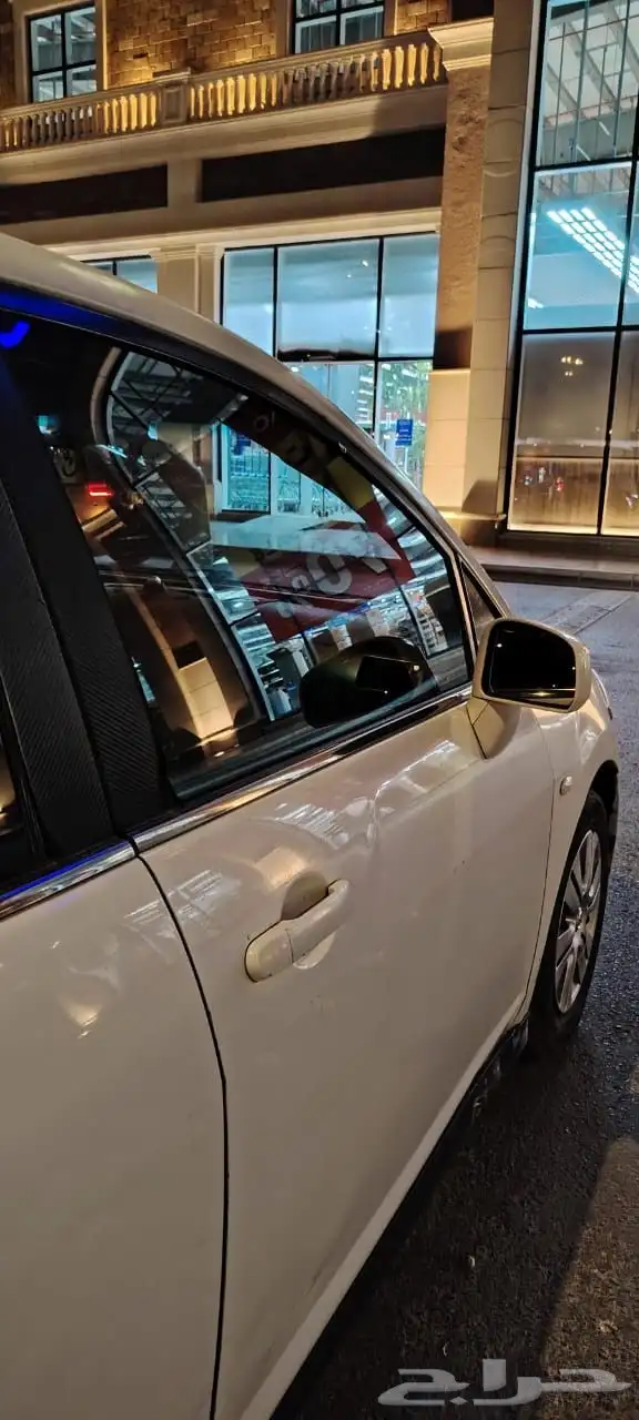 نيسان تيدا 2008 11