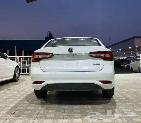 ام جي 5 ستاندر 2025 كاش وأقساط راتب يبدأ من 3500 4