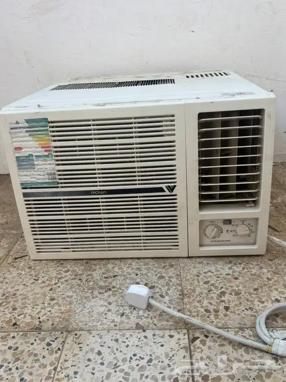 مكيف شباك شبه جديد لبيع 0