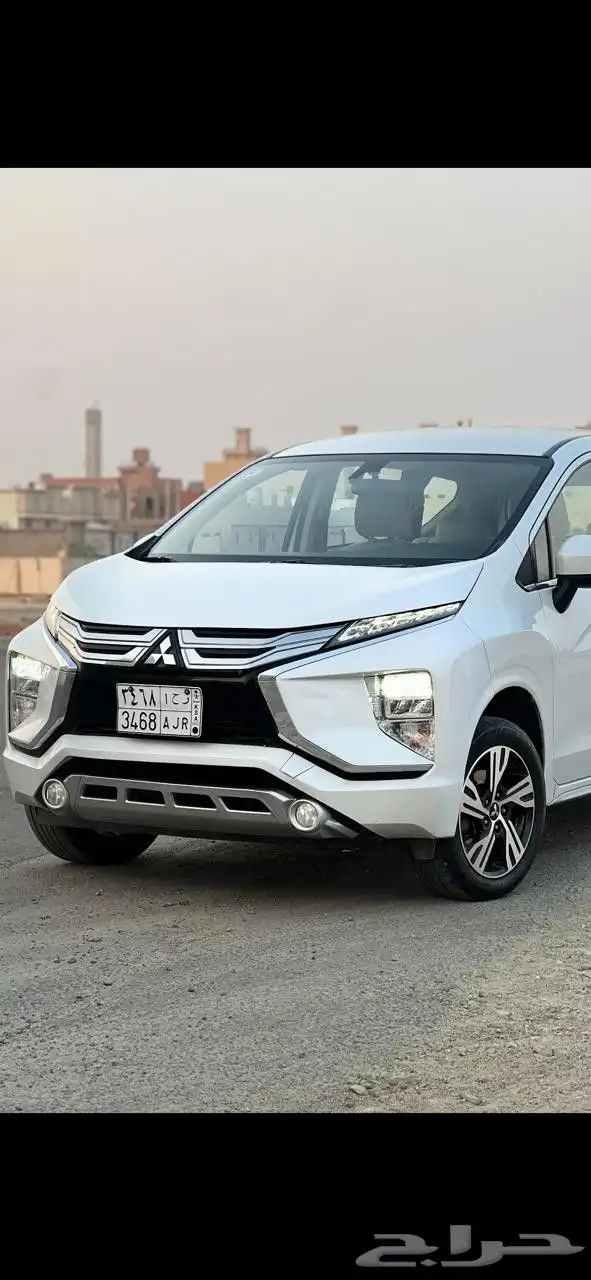 متسوبيشي اكسباندار 3