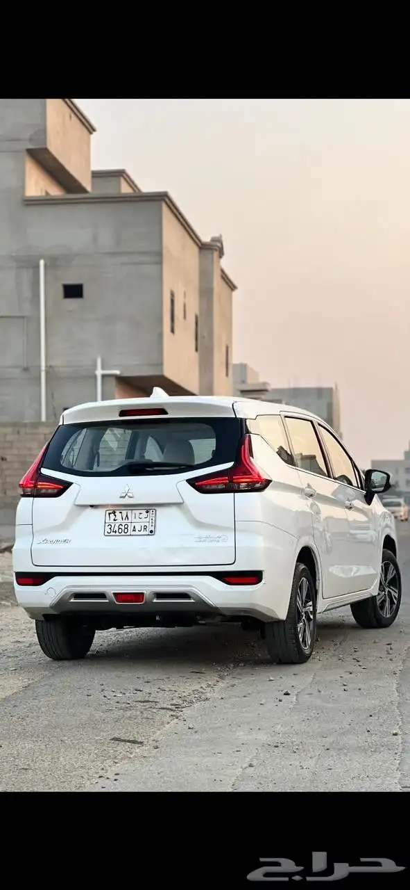 متسوبيشي اكسباندار 11