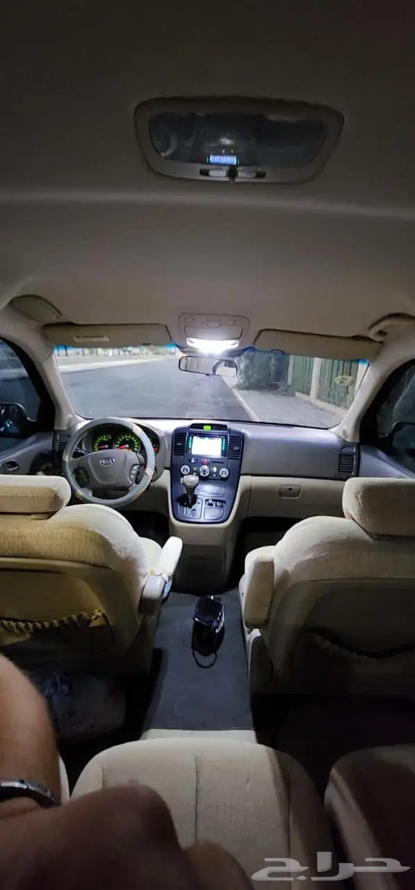 كيا كرنفال 2015 ستة سلندر 13