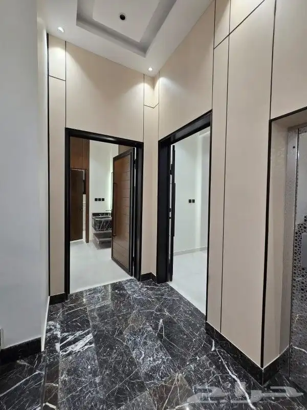 للبيع روف علوي مع ملحق تشطيب راقي مدخل سياره بالمحاله 700الف 7