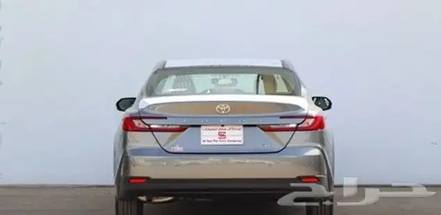 تويوتا كامري E هايبرد موديل 2025 اصفار سعودى كاش واقساط 2