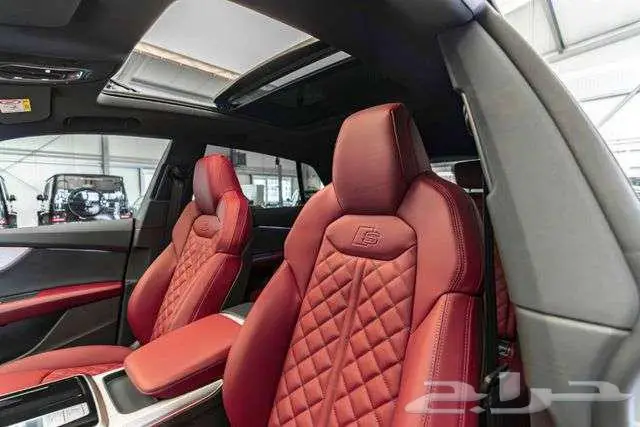 اودي Audi SQ8 TFSI Quattro 2026 13