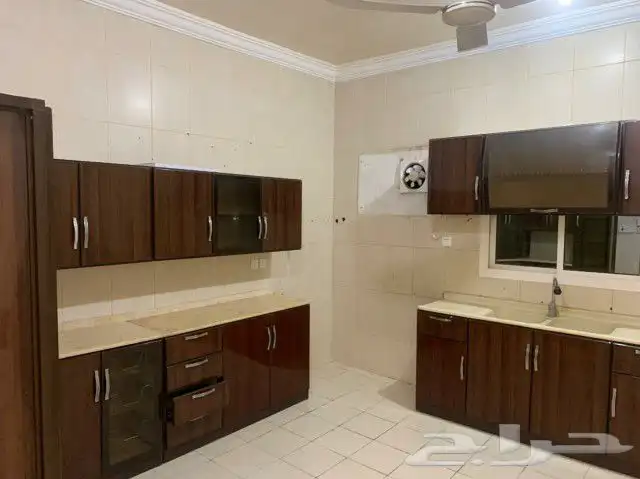 شقة غرفتين وصالة دور ارضي حي الحمدانية 5