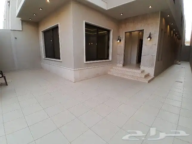 للبيع فيلا دبلكس دورين وملحق تشطيب VIPدرة الموسي قرب الممشي 4