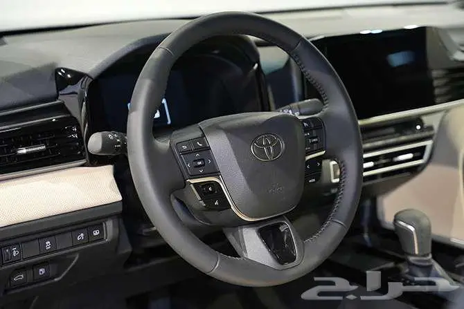 تويوتا كامري 2.5 بفئات متعددة موديل 2025 4