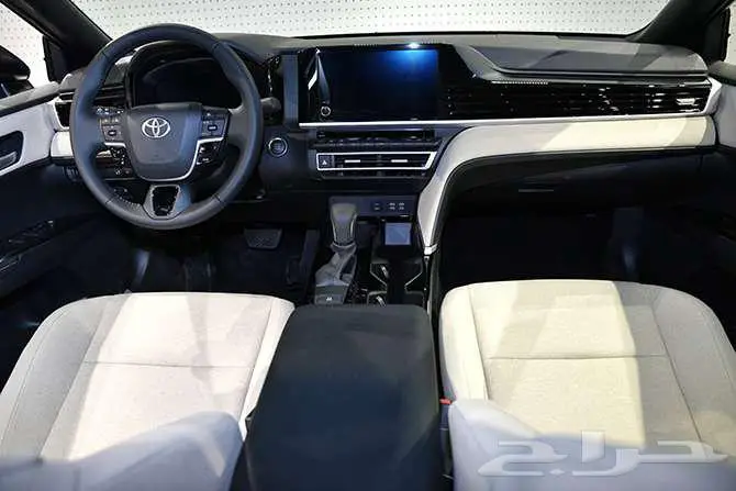 تويوتا كامري 2.5 بفئات متعددة موديل 2025 5