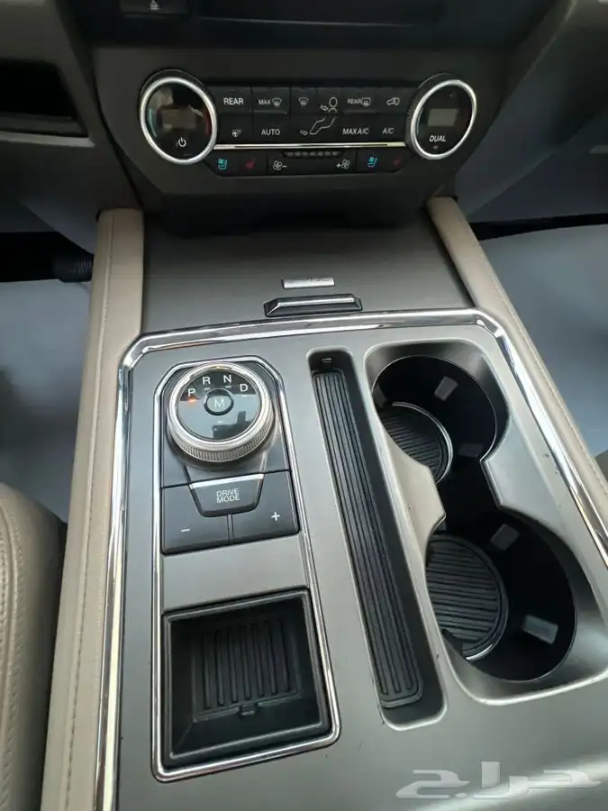 فورد اكسبديشن توكيلات الجزيره نظيف جدا موديل 2018 26