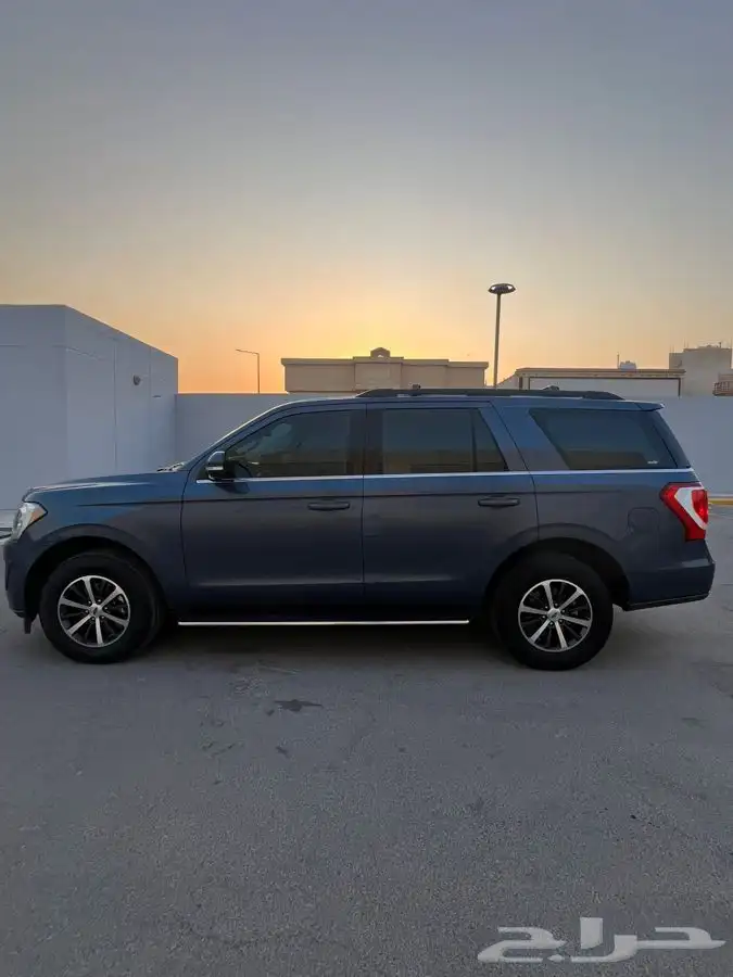 فورد اكسبديشن توكيلات الجزيره نظيف جدا موديل 2018 15