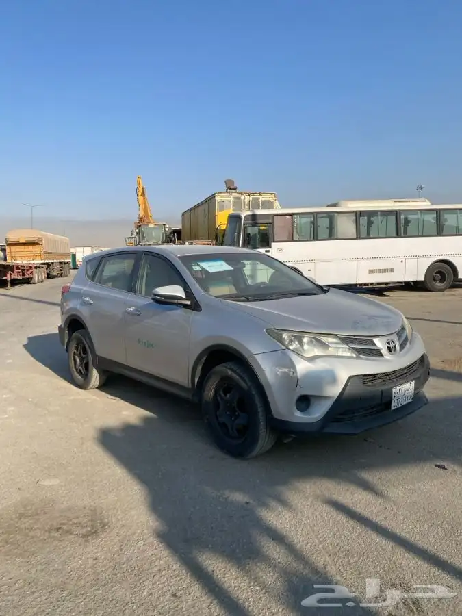 تويوتا رافور موديل  2015 1