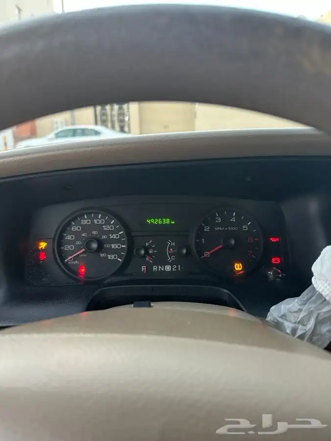 فورد فكتوريا 2012 للبيع 11