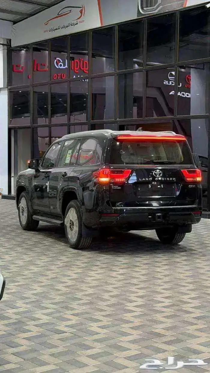 تويوتا لاندكروزر GXR L4 فل كامل بريمي 2025 4