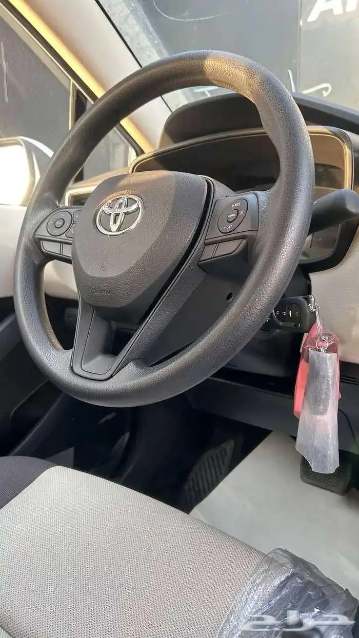 كورولا استاندر 2026 محرك 2.0 لدى الخضر للسيارات 10