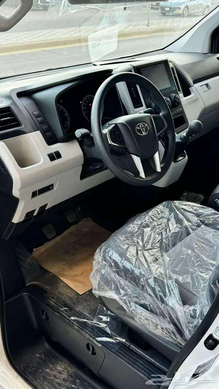 باص بضاعة سقف منخفض ديزل 2026 سعودي 7