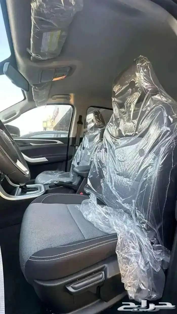 ام جي T60 لكجري بنزين دفع رباعي موديل 2024 8