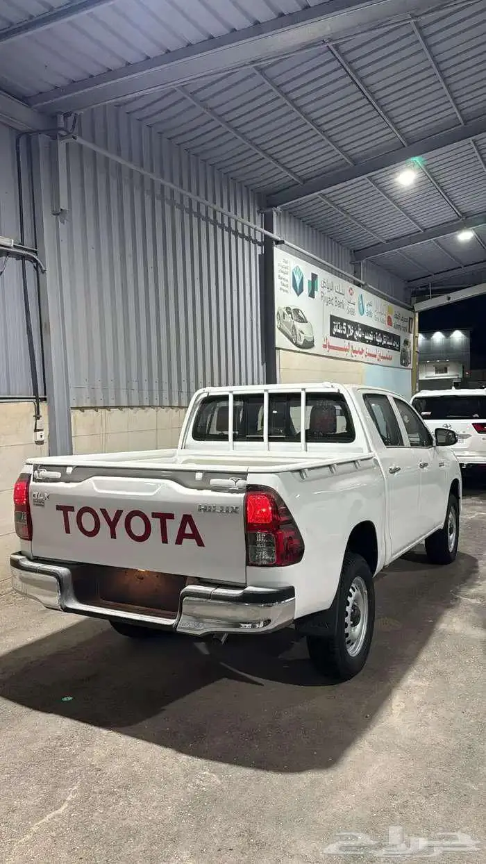 هايلوكس سلق بريمي اتوماتيك ديزل دبل 2025 10