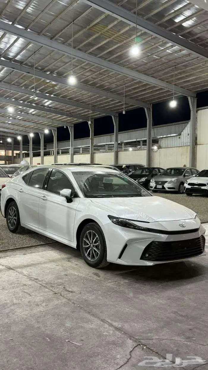 عرض خاص كامري 2025 E بنزين سعودي 105 شامل 0