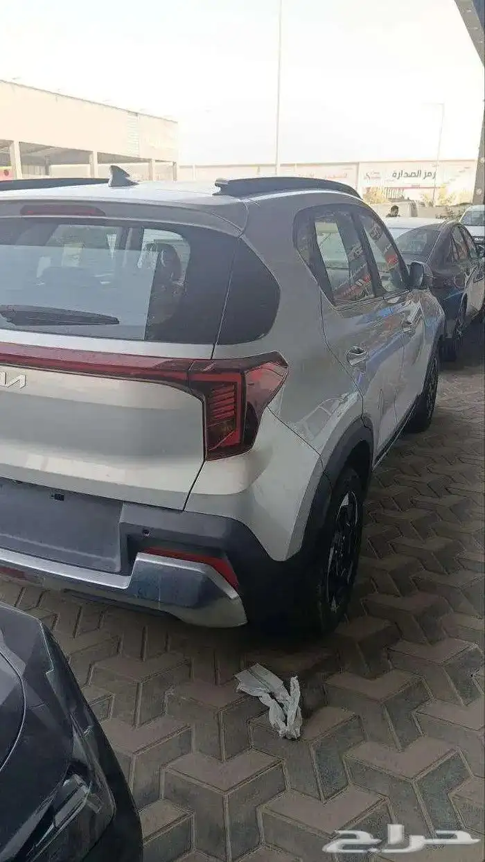 كيا سونيت فل كامل فتحه سقف G106 موديل 2024 5