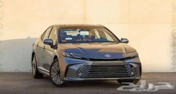 كامري جراندي موديل 2025 تيتانيوم مستعملة 0