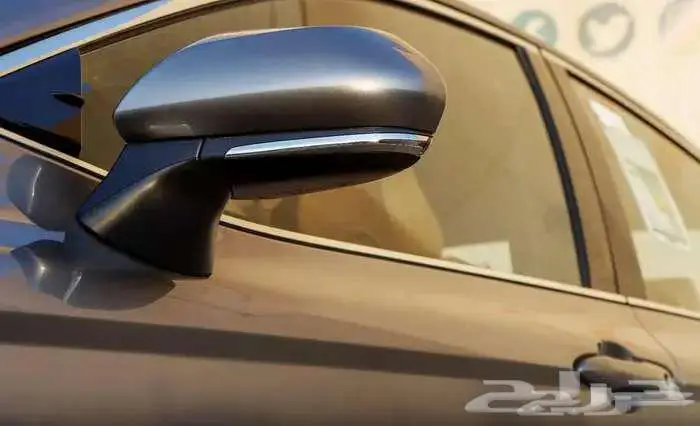 كامري جراندي موديل 2025 تيتانيوم مستعملة 6