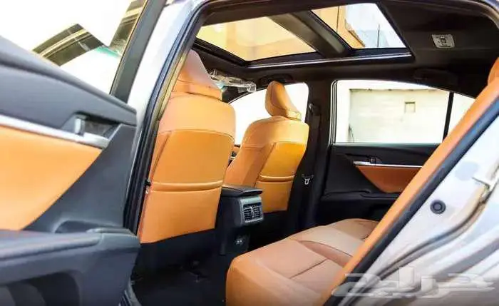 كامري جراندي موديل 2025 تيتانيوم مستعملة 12