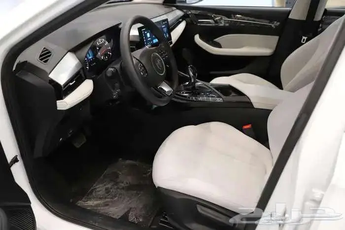 ام جى 5 استاندر الشكل الجديد 2025 8