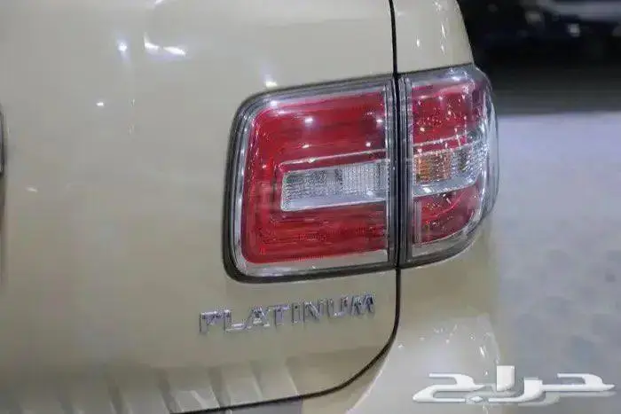 نيسان باترول فل كامل بلاتينيوم ماكينة 4.0 V8 موديل 2016 7