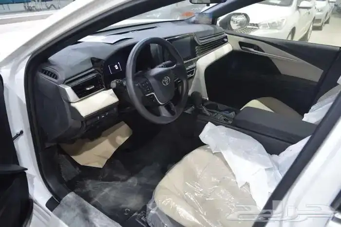 تويوتا كامري استاندر E بنزين 2025 سعودي 9