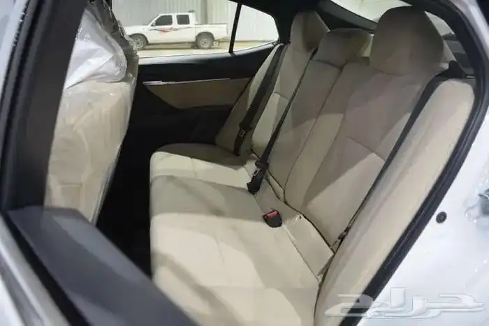 تويوتا كامري استاندر E بنزين 2025 سعودي 11