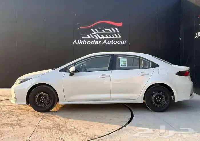 كورولا استاندر 2026 محرك 2.0 لدى الخضر للسيارات 4