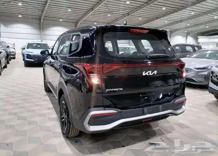 كيا كارينز 1.5 7 مقاعد نص فل الجبر موديل 2025 5