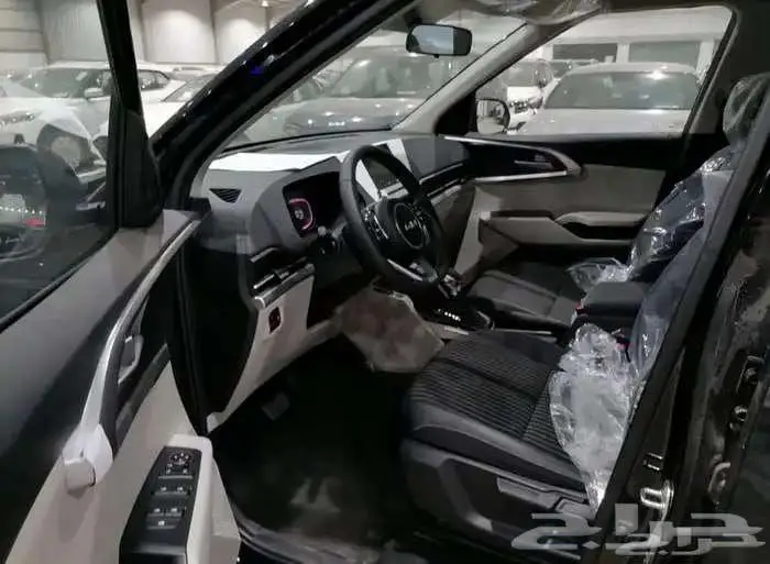 كيا كارينز 1.5 7 مقاعد نص فل الجبر موديل 2025 3