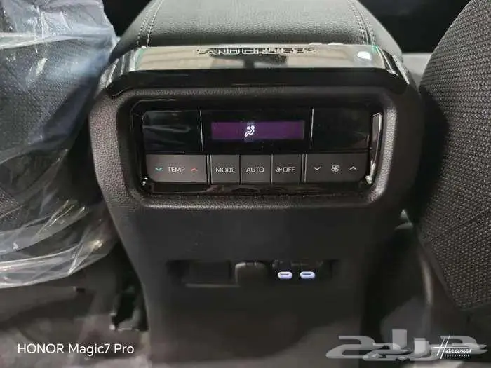 برادو TX موديل 2025 بنزين ستاندرد حبه فقط لون اسود 30