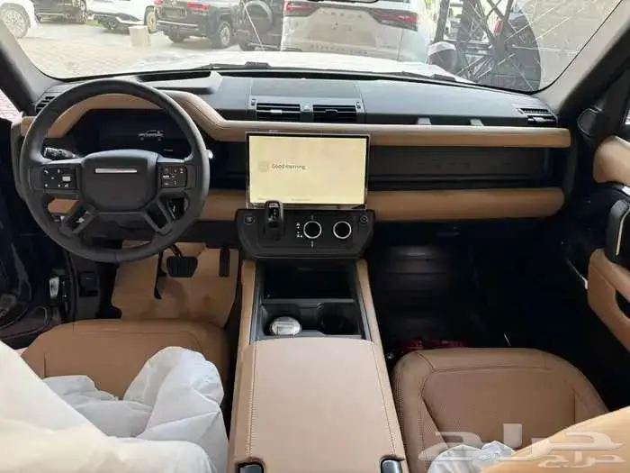 لاند روفر ديفندر HSE. ألناغي 6 سلندر فل كامل 2026 9