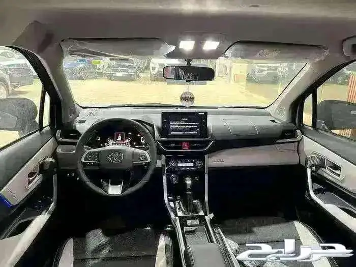 تويوتا - فيلوز 1.5 GLX - بنزين - 2025 - سعودي 4