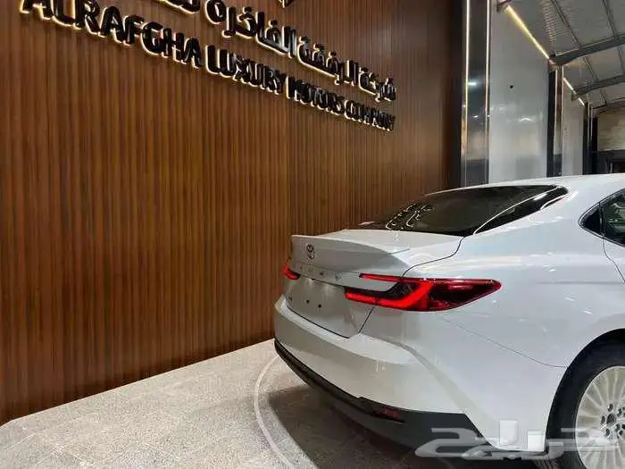 تويوتا كامري LE بنزين 2025 بالنقد والتقسيط 3