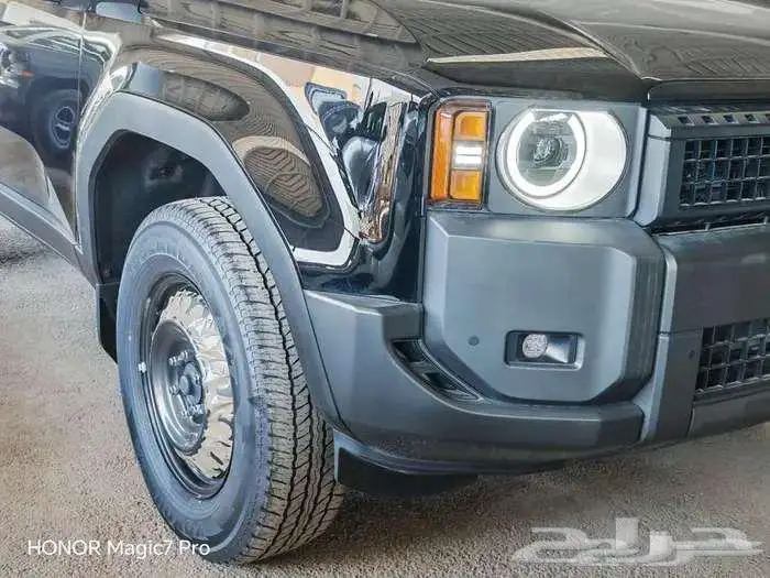 برادو TX بنزين اسود س 2025 8